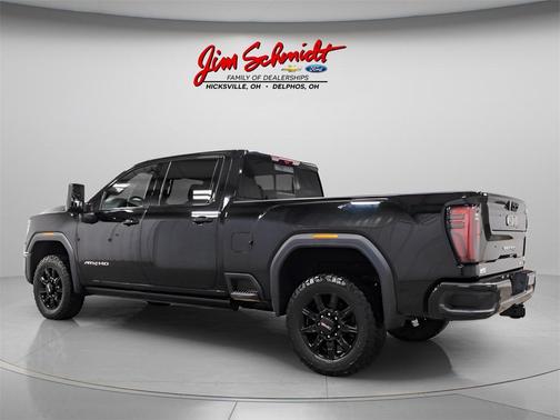 2025 GMC Sierra 2500 AT4