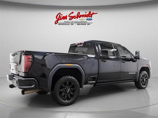 2025 GMC Sierra 2500 AT4