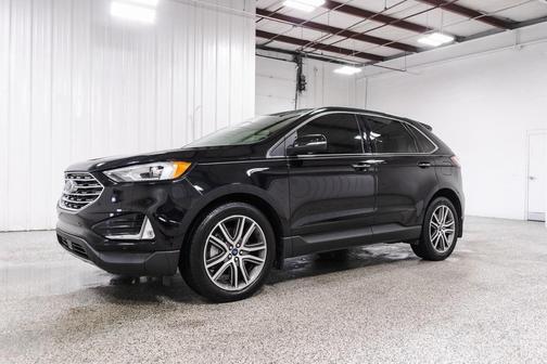 2021 Ford Edge Titanium