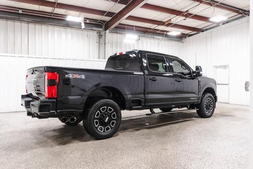 2025 Ford F-250 Platinum