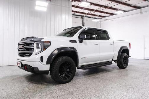 2022 GMC Sierra 1500 AT4