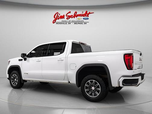 Summit White 2025 GMC Sierra 1500 AT4