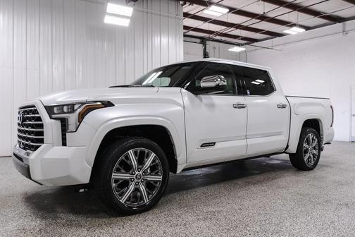 2023 Toyota Tundra Hybrid Capstone