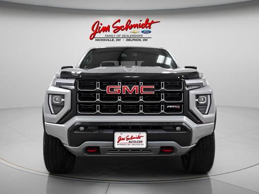 Sterling 2024 GMC Canyon AT4