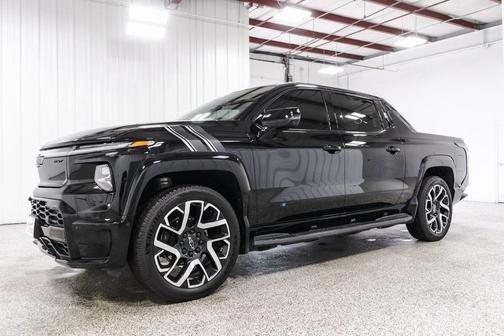 2024 Chevrolet Silverado EV RST