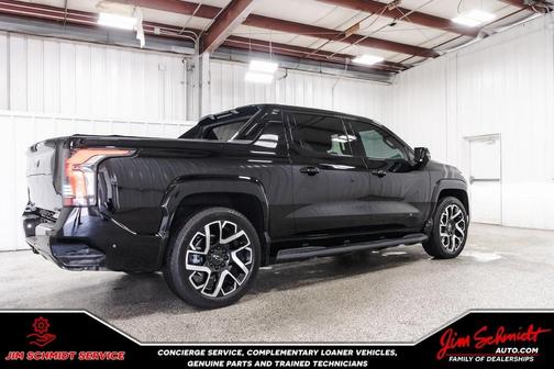 2024 Chevrolet Silverado EV RST