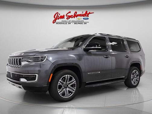 Metallic 2025 Jeep Wagoneer Series II