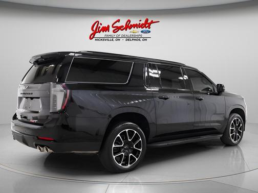 Black 2026 Chevrolet Suburban RST
