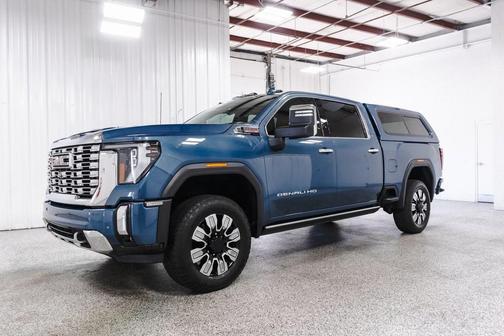 2024 GMC Sierra 2500 Denali