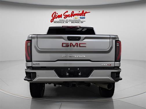 2024 GMC Sierra 2500 AT4