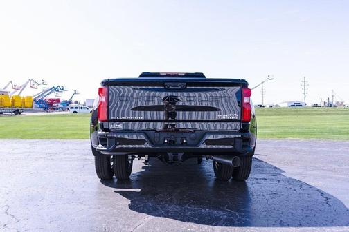 2025 Chevrolet Silverado 3500 High Country