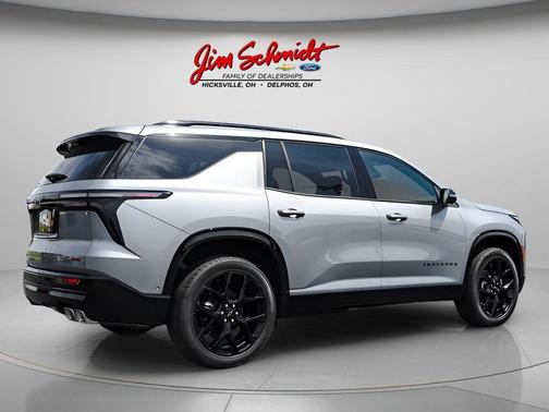 Sterling Gray Metallic 2026 Chevrolet Traverse RS