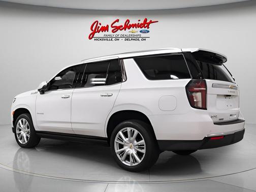 Iridescent Pearl Tricoat 2024 Chevrolet Tahoe High Country