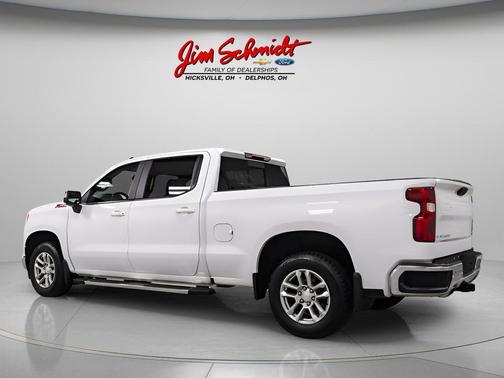 Summit White 2024 Chevrolet Silverado 1500 LT