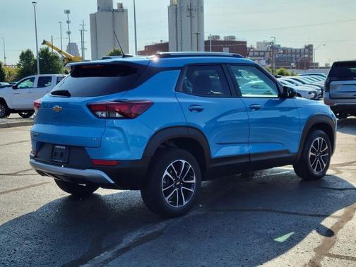 Marina Blue Metallic 2025 Chevrolet Trailblazer LT