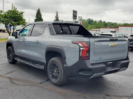 2025 Chevrolet Silverado EV LT