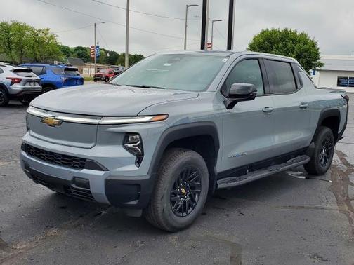 2025 Chevrolet Silverado EV LT