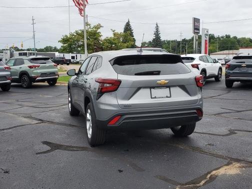 2024 Chevrolet Trax LS