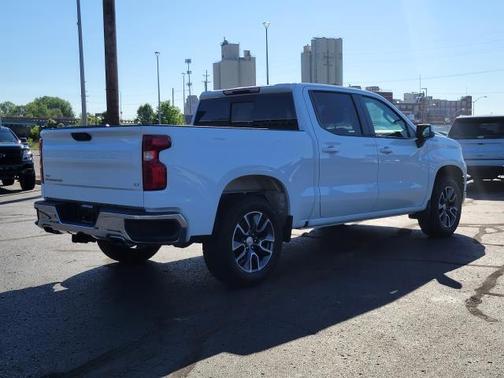 Summit White 2023 Chevrolet Silverado 1500 LT