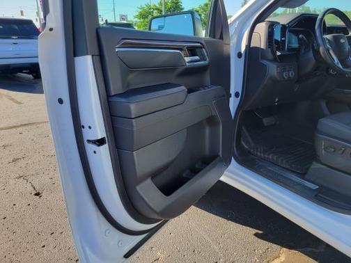 Summit White 2023 Chevrolet Silverado 1500 LT