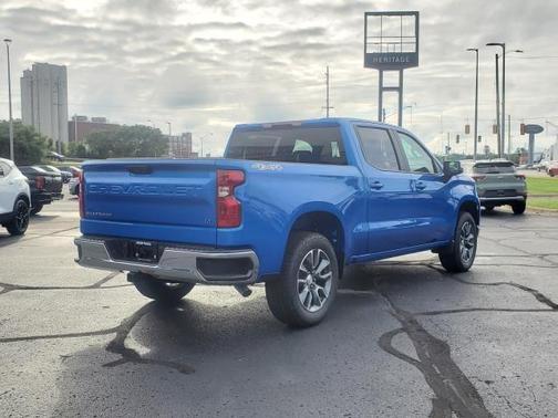 2025 Chevrolet Silverado 1500 LT