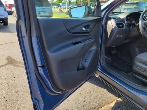 Lakeshore Blue Metallic 2024 Chevrolet Equinox 1LT