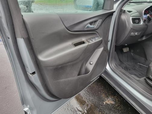 Sterling Gray Metallic 2024 Chevrolet Equinox 1LT