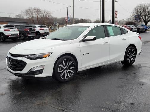 2023 Chevrolet Malibu FWD RS