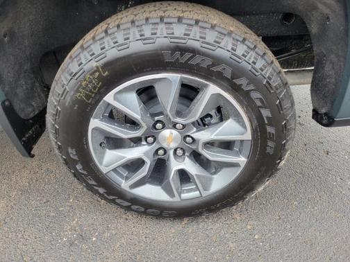 Cypress Gray 2026 Chevrolet Silverado 1500 LT