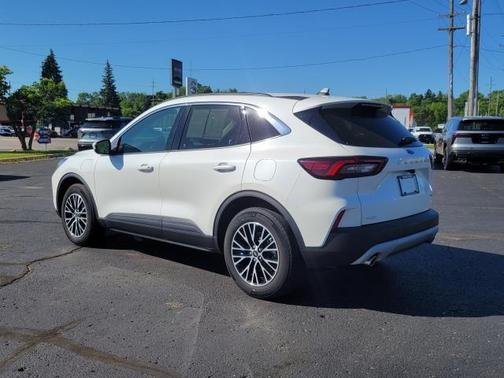 Star White Metallic Tri-Coat 2023 Ford Escape PHEV Base
