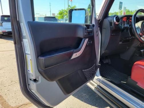 Billet Metallic Clearcoat 2013 Jeep Wrangler Rubicon