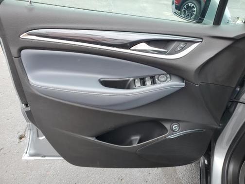 2023 Buick Enclave Essence AWD