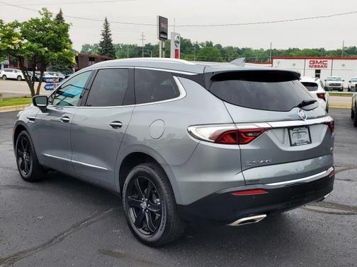2023 Buick Enclave Essence AWD