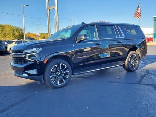 2023 Chevrolet Suburban LT
