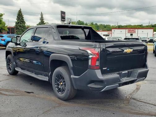 2025 Chevrolet Silverado EV LT