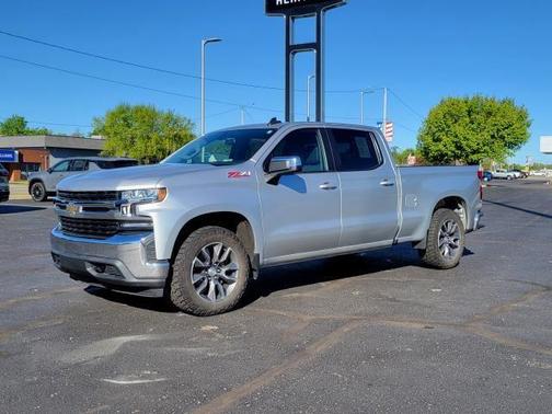 Silver Ice Metallic 2020 Chevrolet Silverado 1500 LT