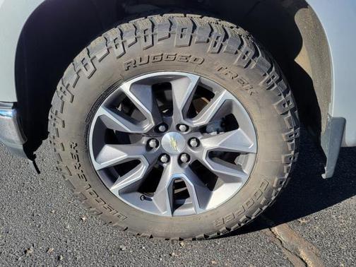 Silver Ice Metallic 2020 Chevrolet Silverado 1500 LT