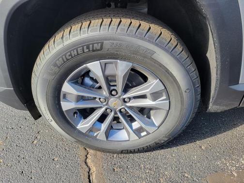 Sterling Gray Metallic 2026 Chevrolet Equinox 1LT