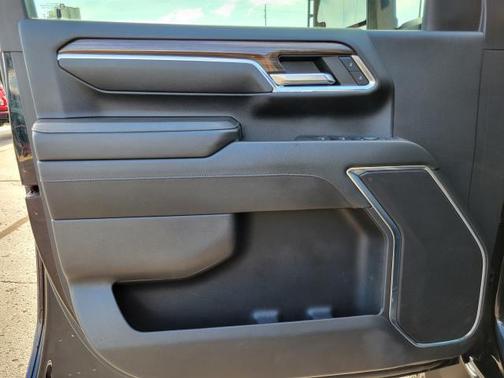 Black 2024 Chevrolet Silverado 2500 LT