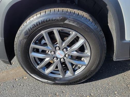 Quicksilver Metallic 2019 GMC Acadia SLT-1