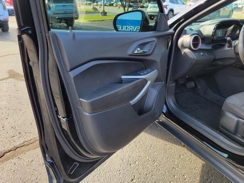 Mosaic Black Metallic 2024 Chevrolet Trax FWD 1RS