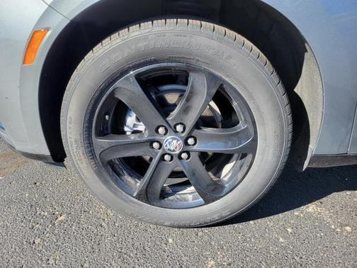 Moonstone Gray Metallic 2023 Buick Enclave Essence AWD