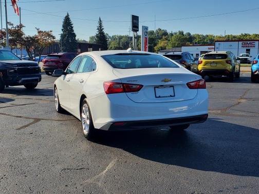 2023 Chevrolet Malibu FWD 1LT
