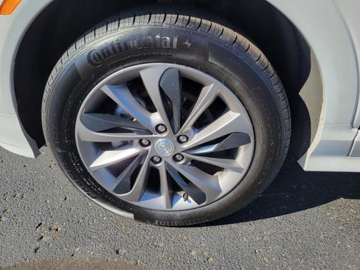 White Frost Tricoat 2022 Buick Encore GX Select