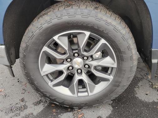 2024 Chevrolet Silverado 1500 LT