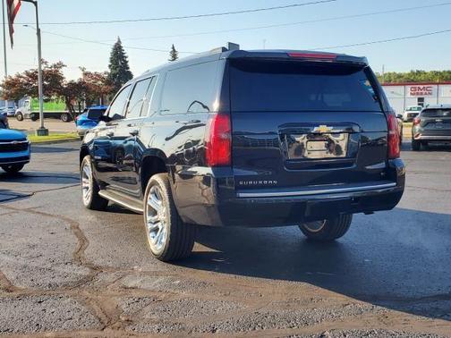 2020 Chevrolet Suburban LT