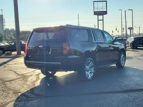 2020 Chevrolet Suburban LT