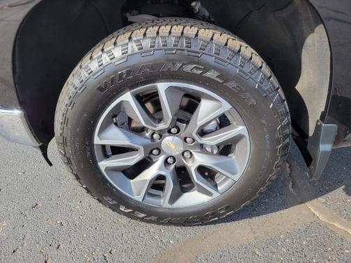 Black 2023 Chevrolet Silverado 1500 LT