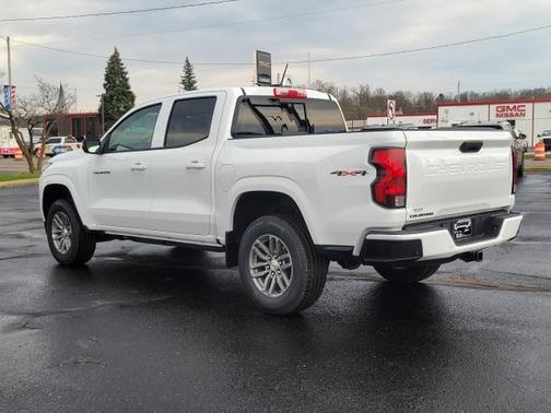 Summit White 2026 Chevrolet Colorado LT