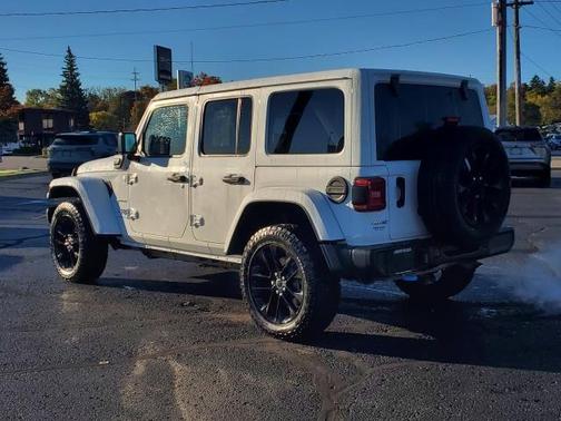 2024 Jeep Wrangler 4xe Sahara